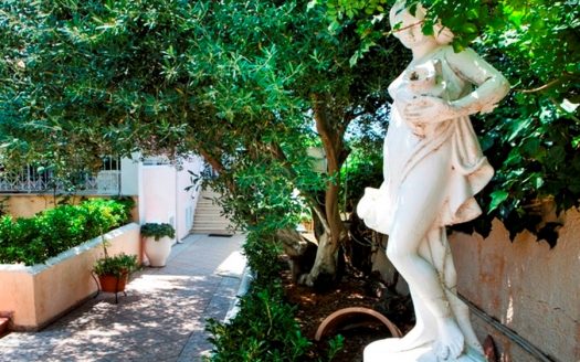 Vila Tzivras – Lassi