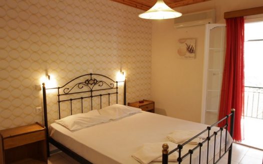 VILA PANOS – Nidri